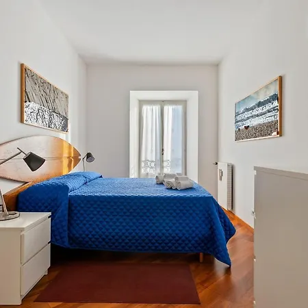 Piazzetta View By Halldis * דונגו