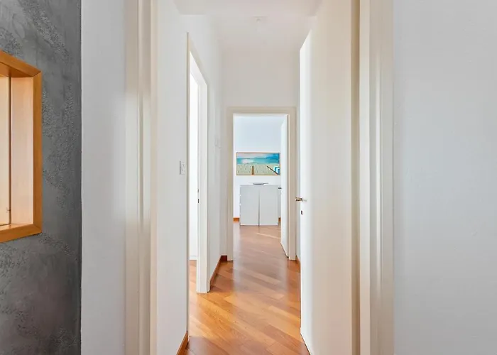 Piazzetta View By Halldis Διαμέρισμα Dongo